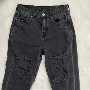 AE Ripped Boyfriend Jeans 💫